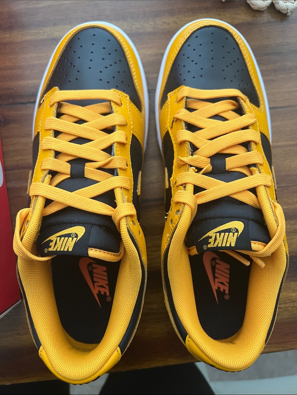 Nike Men’s Dunk Low Retro - Picture 2 of 3